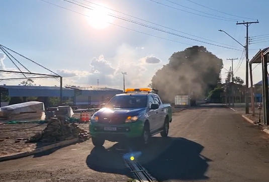 Imagem JPG, Parque Ney Braga Eventos recebe fumacê para prevenção da dengue antes da ExpoLondrina 2025