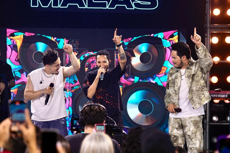 Kaique e Felipe com Grelo ()