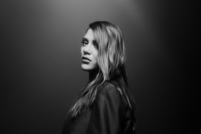 Cynthia Luz, que tem se destacado no cenário musical, principalmente, nos gêneros rap e trap, traz a turnê Deluxe ao Festival Planeta Urbano (Divulgação / Julia Bandeira)