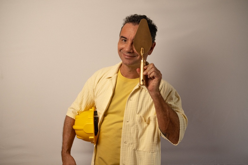Imagem JPG, Marco Luque será apresentador do reality show PedreiroTop Brasil na Band