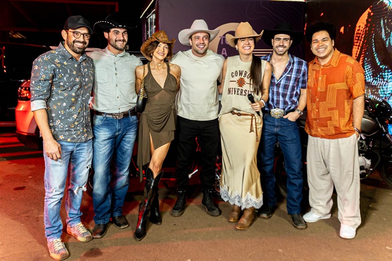 Imagem JPG, Elenco de “8 Segundos – O Desafio” curte a Festa do Peão de Barretos